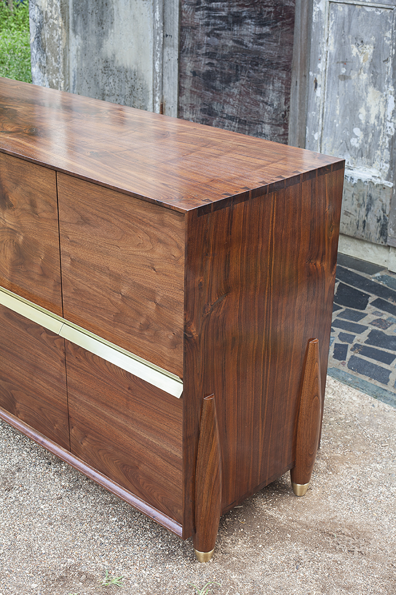 WB1-Media-Credenza
